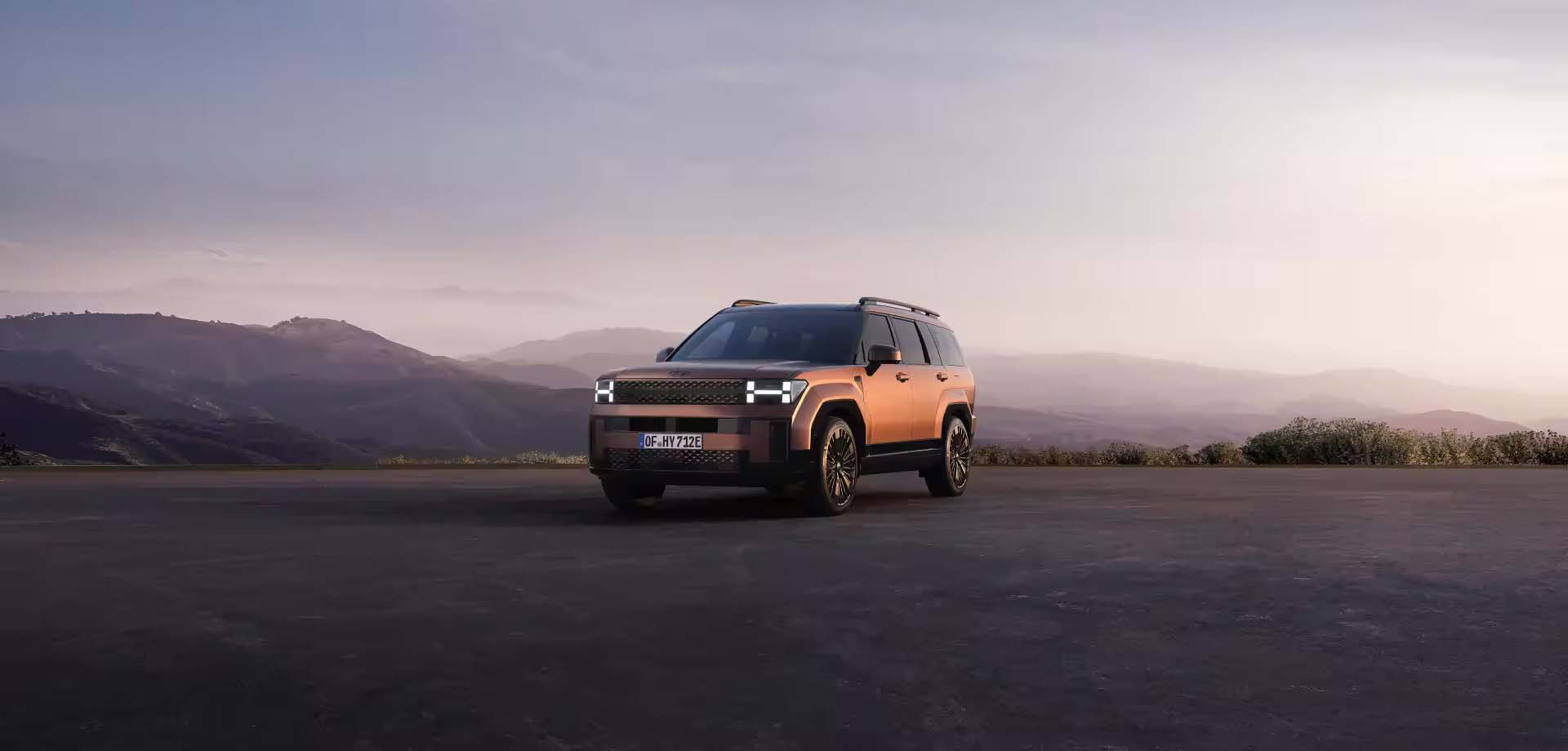 The all-new SANTA FE from between buildings